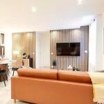 Апартаменты #45 Staywiz Us - Quiet Chic 5mins Walk To Port And Ac Wifi