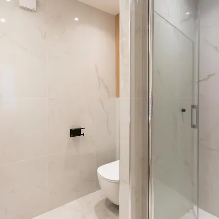 #45 Quiet Chic 5mins Walk To Port And Ac Wifi
