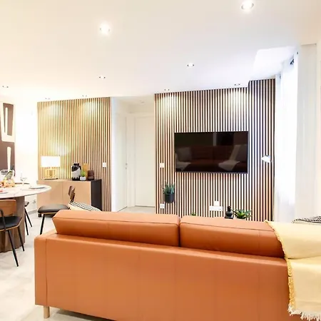Appartement #45 Quiet Chic 5mins Walk To Port And Ac Wifi